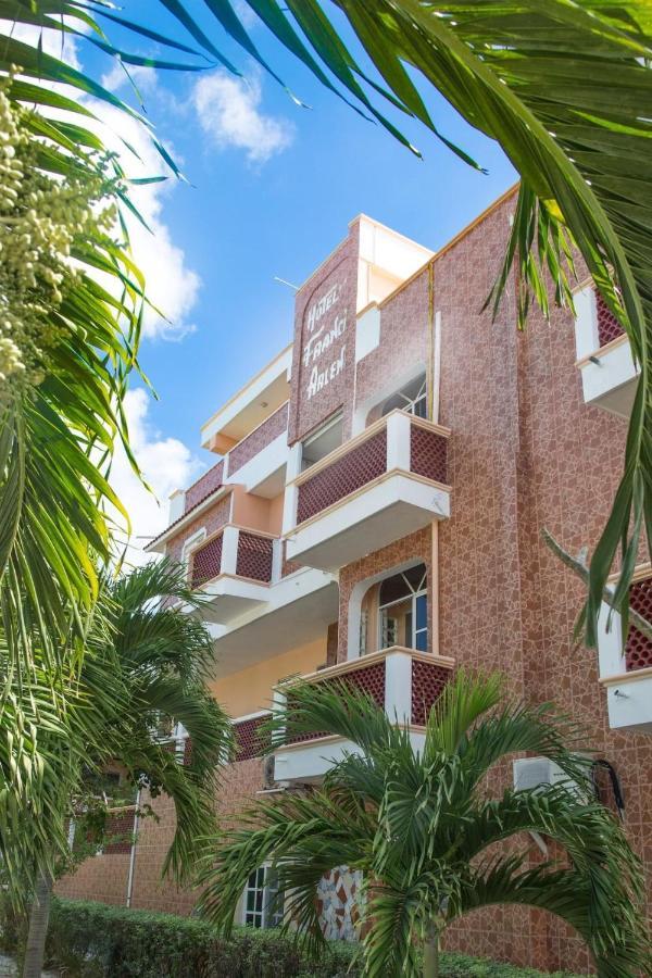 Hotel Francis Arlene Adults Only Isla Mujeres Exterior foto
