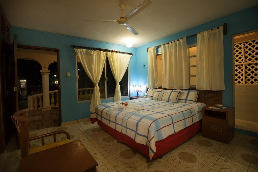 Hotel Francis Arlene Adults Only Isla Mujeres Exterior foto