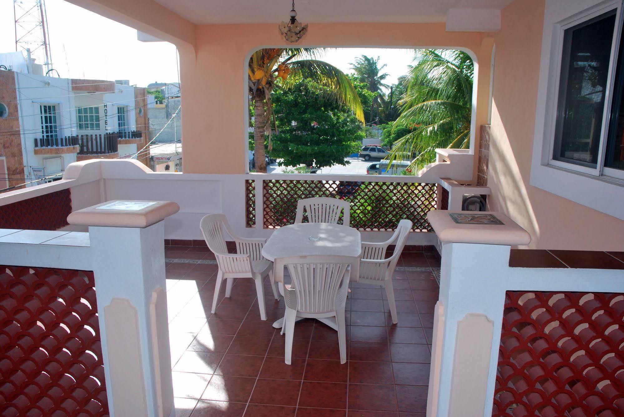 Hotel Francis Arlene Adults Only Isla Mujeres Exterior foto