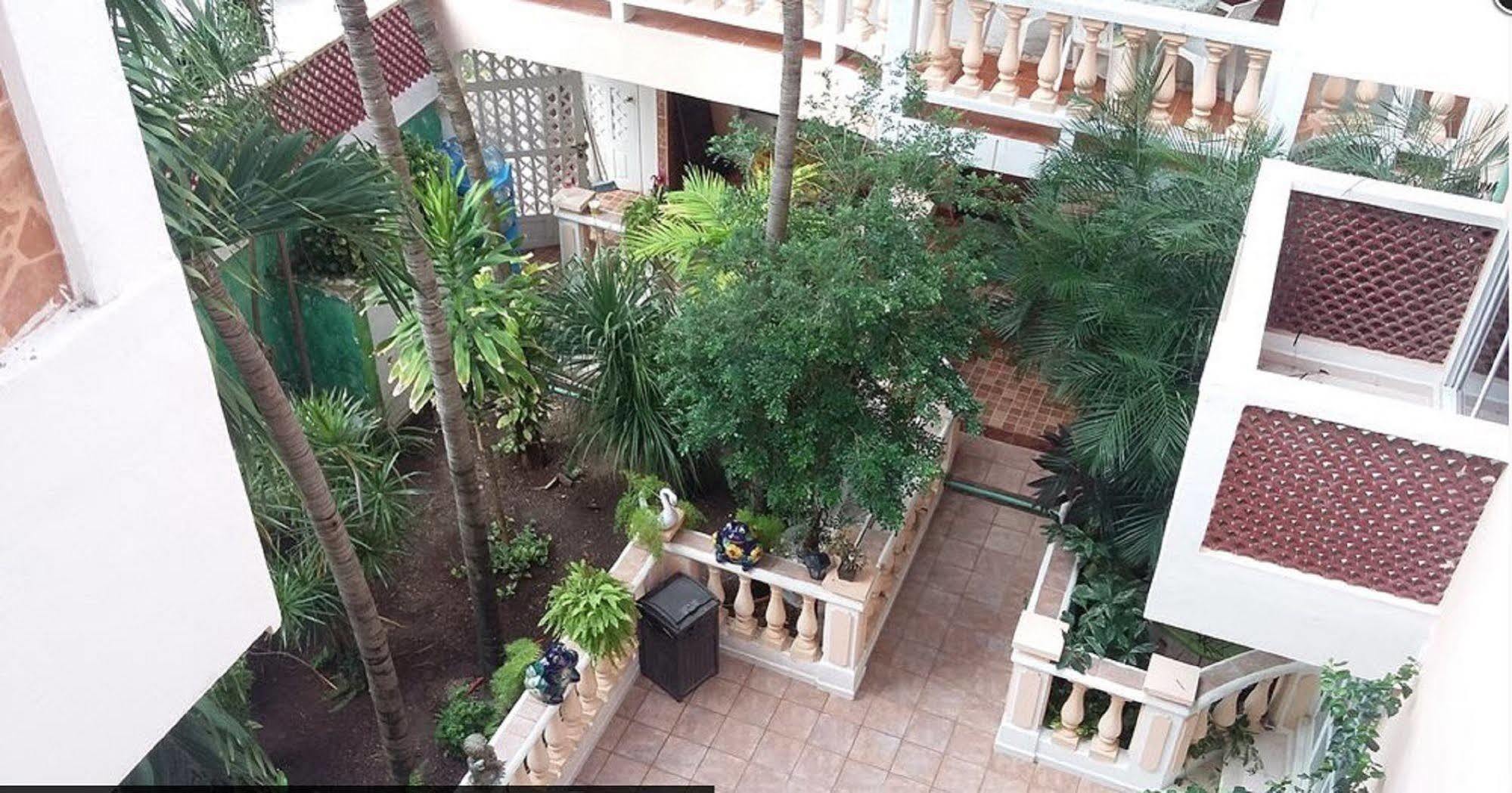 Hotel Francis Arlene Adults Only Isla Mujeres Exterior foto