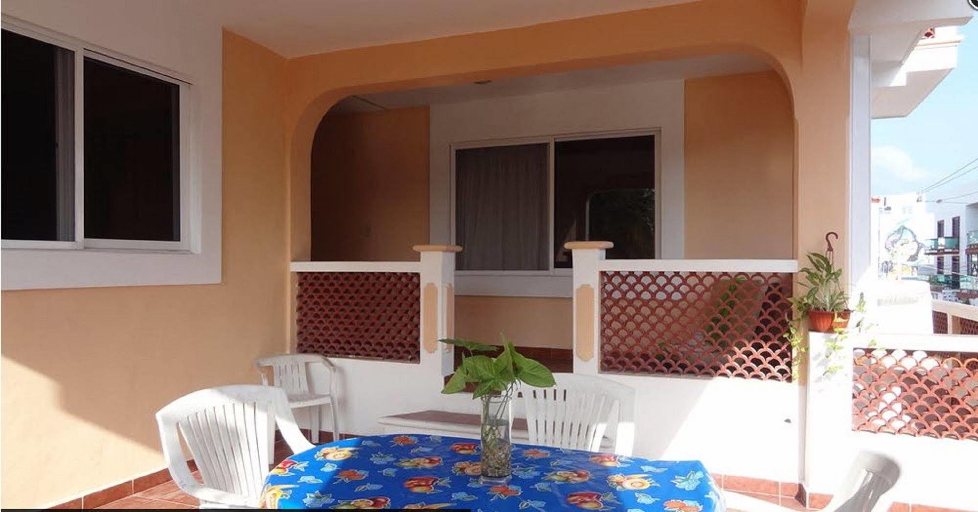 Hotel Francis Arlene Adults Only Isla Mujeres Exterior foto