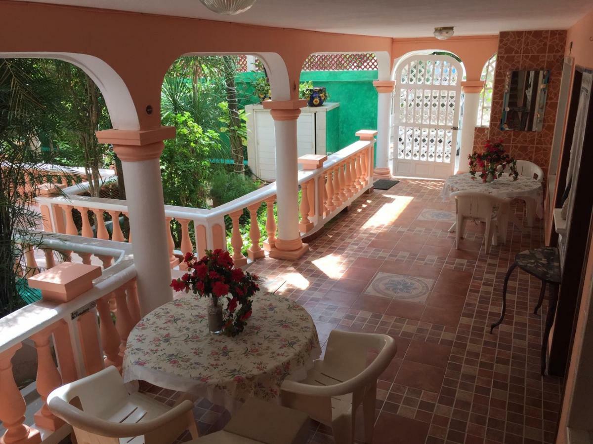 Hotel Francis Arlene Adults Only Isla Mujeres Exterior foto